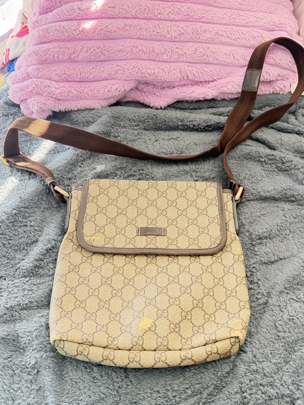 Vintage Gucci GG Monogram Canvas Shoulder Messenger Bag Brown